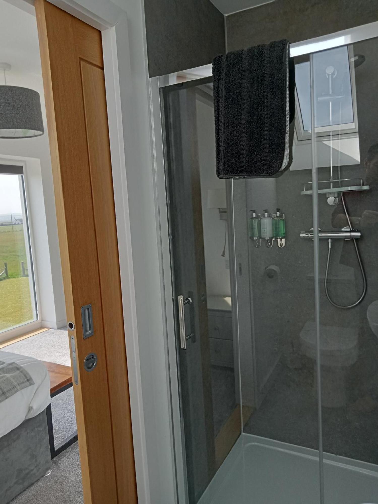 Flotnar Hus - Ensuite Rooms Keiss Ruang foto