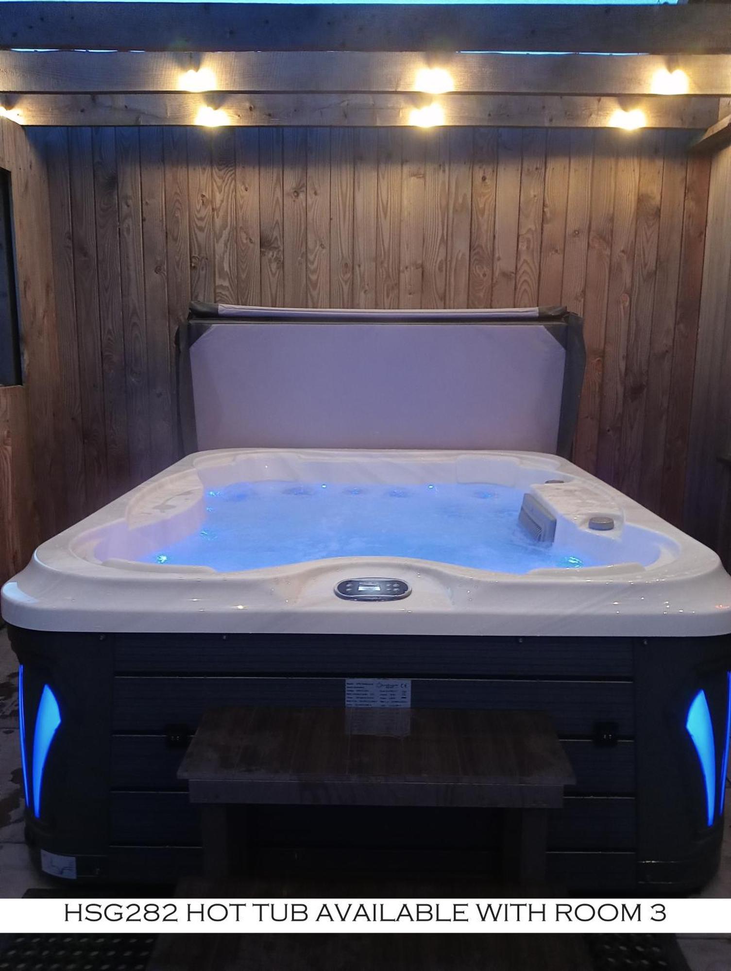 Flotnar Hus - Ensuite Rooms Keiss Bagian luar foto